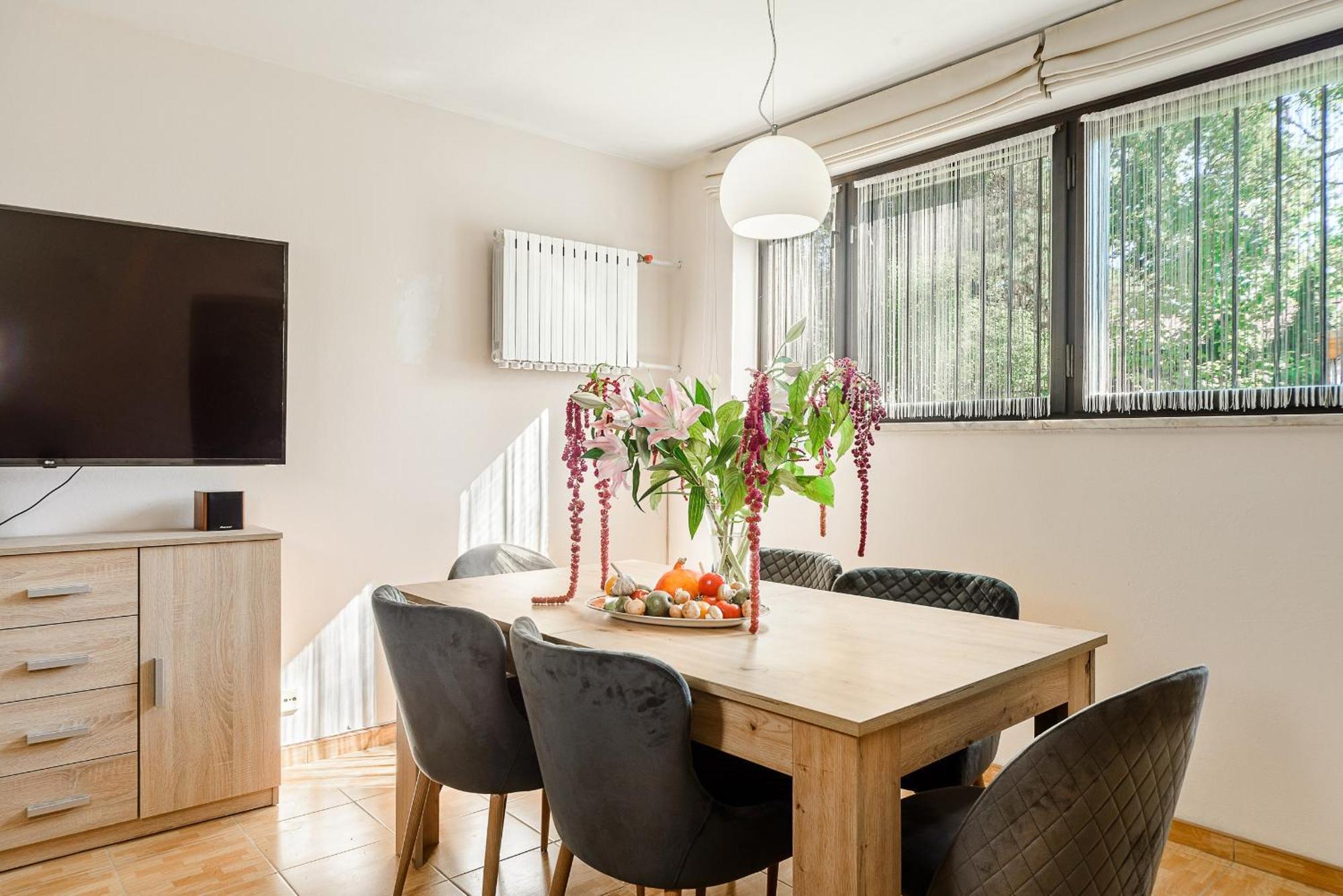 Apartament P&o Juhasow - Wawer Warszawa